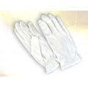 Guantes blancos de ceremonia